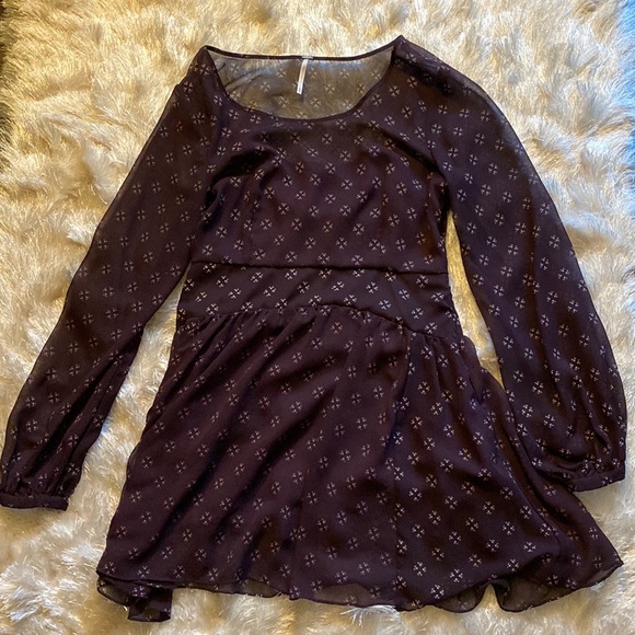 Free People Maroon Chiffon Long Sleeve Fit & Flare Dress size Medium - Picture 13 of 16